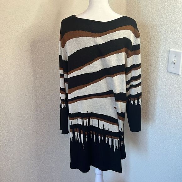 Beautiful Ruby Rd. Woman 3/4 Sleeve City Scape Tunic Sweater ~ Size 1X - Picture 7 of 10